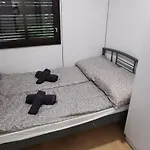Csicsergo Vendeghaz فيلينس