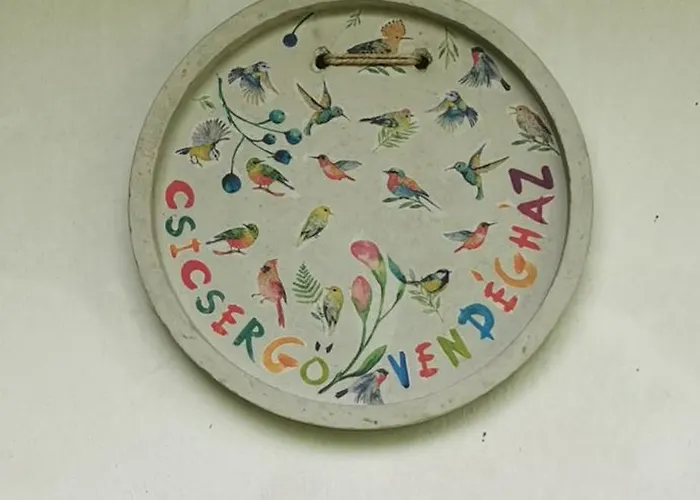 Csicsergo Vendeghaz 韦伦采