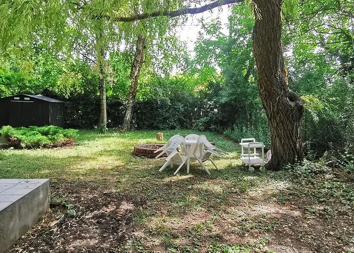 Csicsergo Vendeghaz 公寓